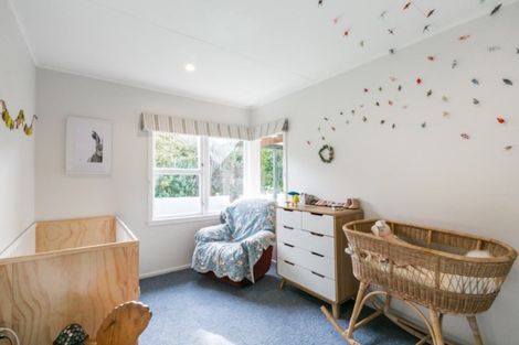 Photo of property in 9 Albert Street, Clive, 4102