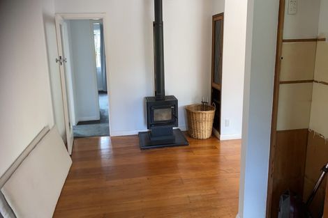 Photo of property in 24 Beverly Place, New Lynn, Auckland, 0600