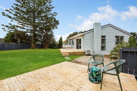 Photo of property in 4 Taupiri Crescent, Titahi Bay, Porirua, 5022