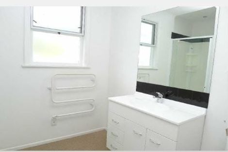 Photo of property in 178 Raumati Road, Raumati Beach, Paraparaumu, 5032