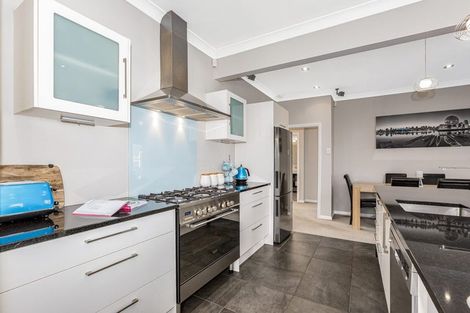 Photo of property in 11 Hathaway Avenue, Boulcott, Lower Hutt, 5010