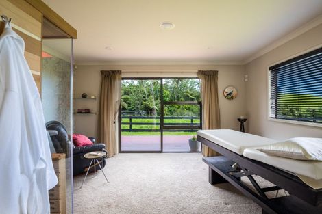 Photo of property in 1058 Mangorei Road, Mangorei, New Plymouth, 4371