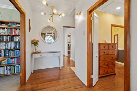 Photo of property in 40 Youngs Road, Papakura, 2110