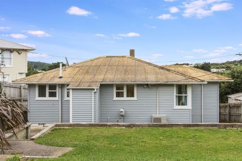 Photo of property in 44 Downes Street, Titahi Bay, Porirua, 5022