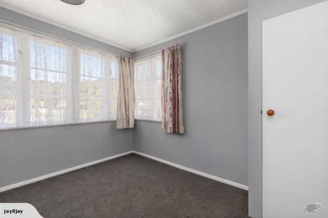 Photo of property in 1289 High Street, Taita, Lower Hutt, 5011