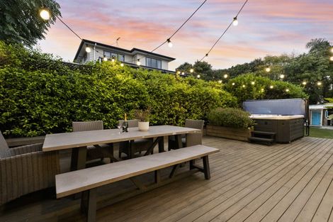Photo of property in 9 Saint Maroun Rise, The Gardens, Auckland, 2105