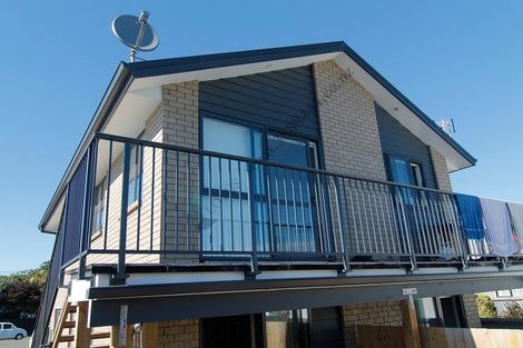 Photo of property in 104 Bowhill Road, New Brighton, Christchurch, 8083