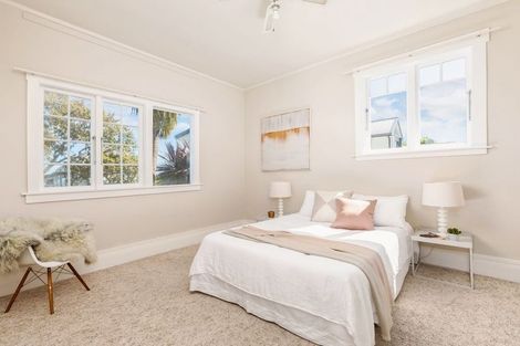 Photo of property in 2/6 Geddes Terrace, Avondale, Auckland, 1026