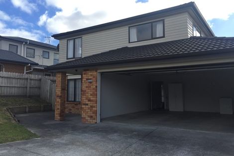 Photo of property in 3a Andover Way, Goodwood Heights, Auckland, 2105