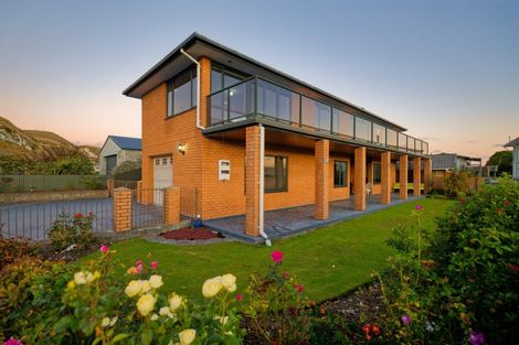 Photo of property in 1 Tui Road, South Bay, Kaikoura, 7300