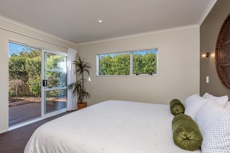 Photo of property in 10 Sue Avenue, Otaki, 5512