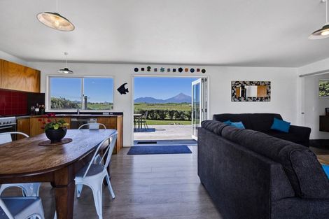 Photo of property in 32 Anglers Avenue, Warea, 4381