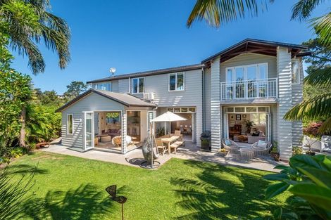 Photo of property in 8 Tree Fern Trail, Campbells Bay, Auckland, 0630