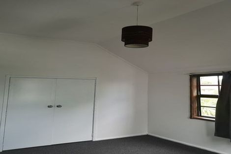Photo of property in 2/85 Meadway, Sunnyhills, Auckland, 2010