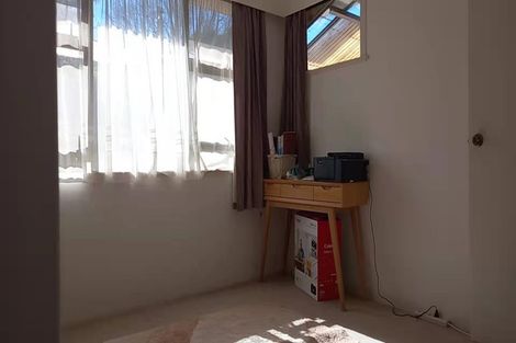 Photo of property in 10 Graham Avenue, Te Atatu Peninsula, Auckland, 0610