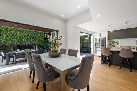 Photo of property in 51 Oxley Avenue, St Albans, Christchurch, 8014