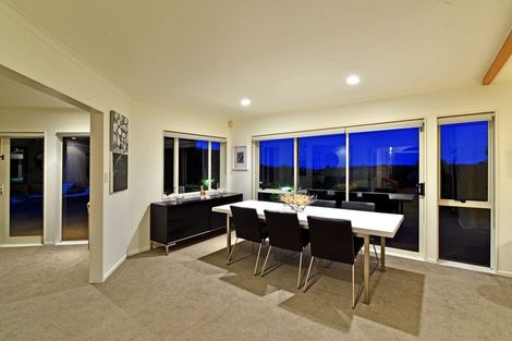 Photo of property in 124 Vaughans Road, Long Bay, Albany, 0792