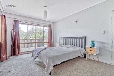 Photo of property in 2/18 Tiri View Place, Waiake, Auckland, 0630