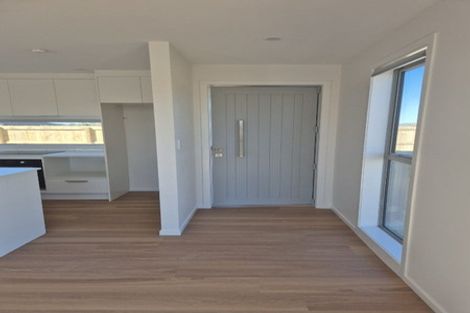 Photo of property in 25 Allan Avenue, Lytton West, 4071