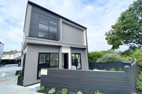 Photo of property in 10e Edgar Pearce Place, Howick, Auckland, 2014