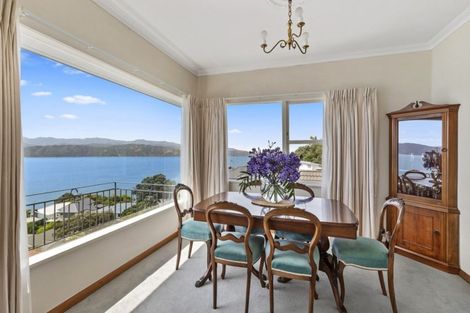 Photo of property in 10 Tai Paku Paku Road, Karaka Bays, Wellington, 6022