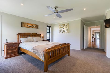 Photo of property in 15 Moses Road, Kaukapakapa, 0873