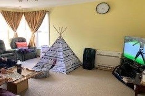 Photo of property in 120 Northcote Road, Northcote, Christchurch, 8052