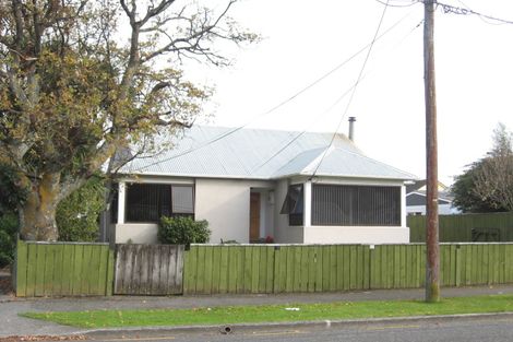 Photo of property in 2 Gibson Crescent, Naenae, Lower Hutt, 5011