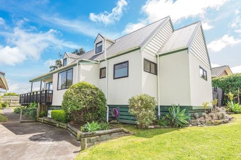 Photo of property in 4 Bastia Avenue, Bastia Hill, Whanganui, 4500