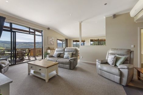 Photo of property in 11 Streets Way, Timberlea, Upper Hutt, 5018