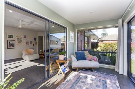 Photo of property in 52b Cutts Road, Russley, Christchurch, 8042