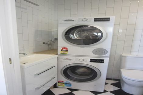 Photo of property in 2/139 Wadestown Road, Wadestown, Wellington, 6012