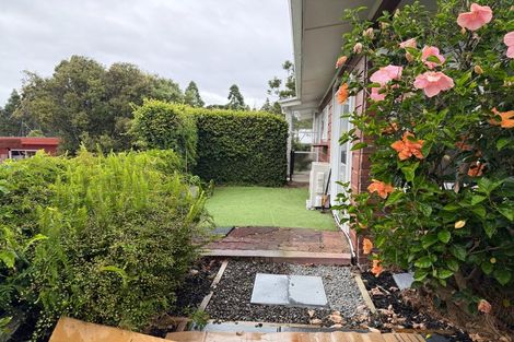 Photo of property in 14 Raymond Terrace, Northcote, Auckland, 0627
