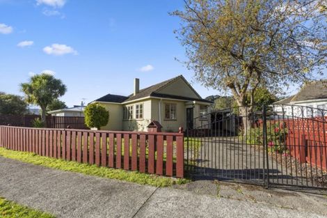 Photo of property in 6 Biddle Crescent, Taita, Lower Hutt, 5011