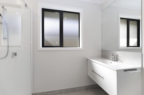 Photo of property in 2/20 Alanbrooke Place, Beerescourt, Hamilton, 3200