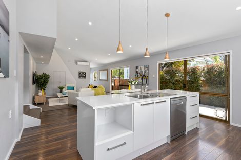 Photo of property in 44 Matua Road, Huapai, Kumeu, 0810