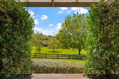 Photo of property in 970 Tauhoa Road, Kaipara Flats, Warkworth, 0984