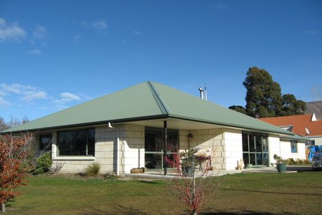 Photo of property in 84 Hedditch Street, Wanaka, 9305