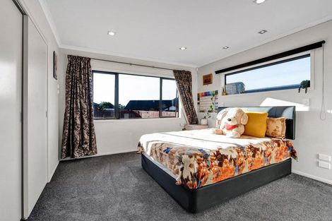 Photo of property in 5d James Drive, Bell Block, New Plymouth, 4312