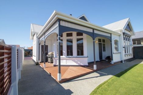 Photo of property in 127 Hargest Crescent, Saint Clair, Dunedin, 9012