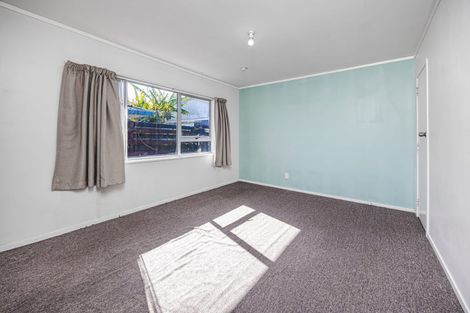 Photo of property in 2/17 Waimahia Avenue, Weymouth, Auckland, 2103