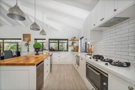 Photo of property in 32 Julian Road, Onemana, Whangamata, 3691