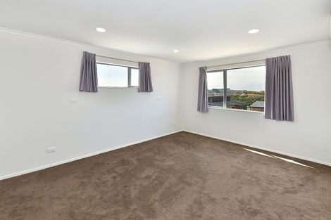 Photo of property in 19 Resolution Drive, Gulf Harbour, Whangaparaoa, 0930