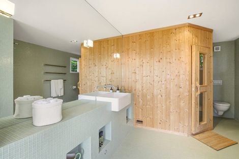 Photo of property in 178 Major Hornbrook Road, Mount Pleasant, Christchurch, 8081