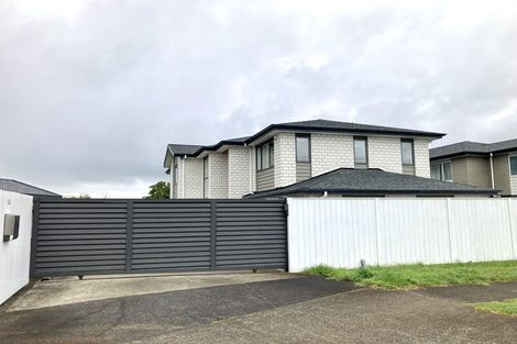 Photo of property in 73 Sturges Road, Henderson, Auckland, 0612