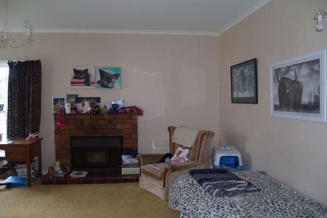 Photo of property in 20 Toi Street, Otaki Beach, Otaki, 5512