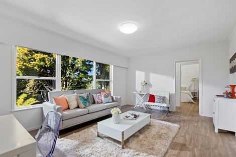 Photo of property in 2/28 Gordon Avenue, Milford, Auckland, 0620