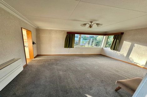 Photo of property in 16 Waldron Crescent, Green Island, Dunedin, 9018