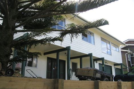 Photo of property in 15 Malaghan Grove, Johnsonville, Wellington, 6037