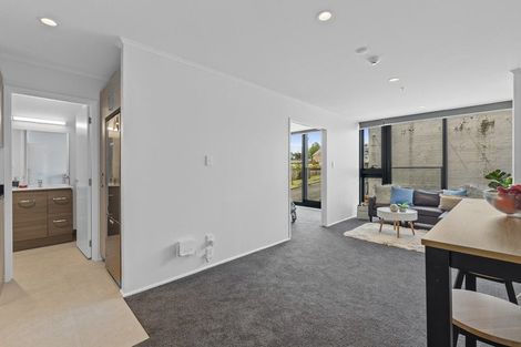 Photo of property in 12d/30 Westward Ho, Glen Eden, Auckland, 0602